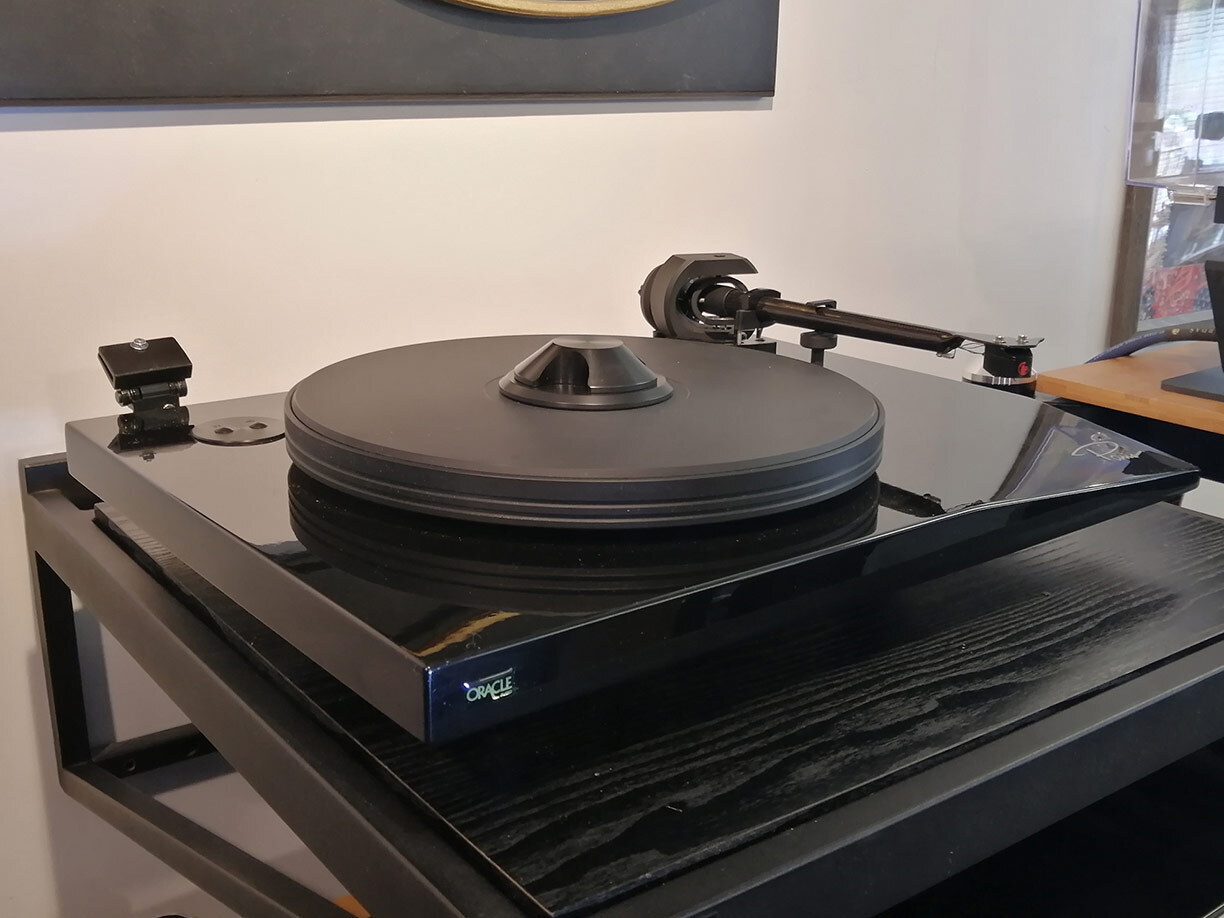 Oracle turntable with Cardas branding