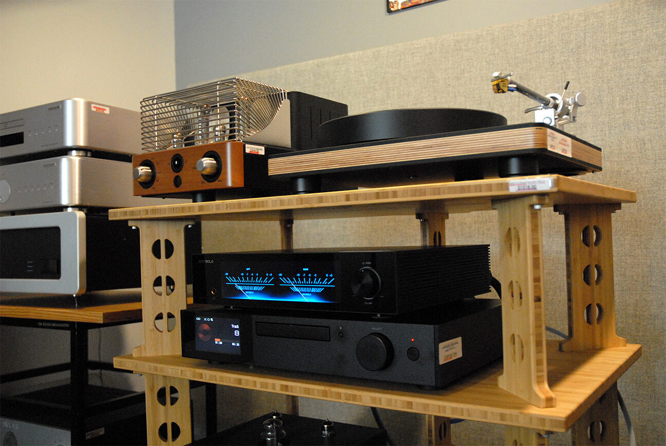 Tri-Art audio rack